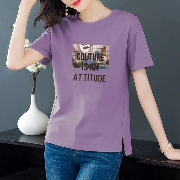 Ženska majica s kratkim rukavima i aplikacijom