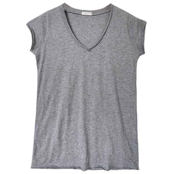 Jednobojni model ženske bluze sa špic izrezom