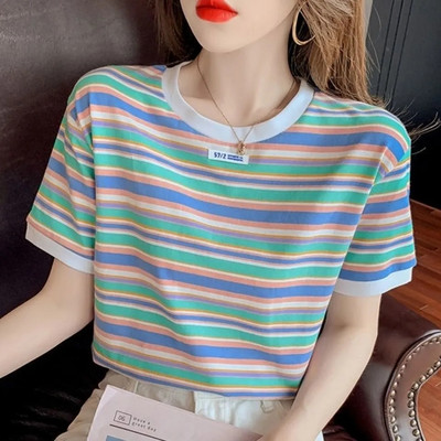 Ležerna ženska majica na pruge kratkih rukava