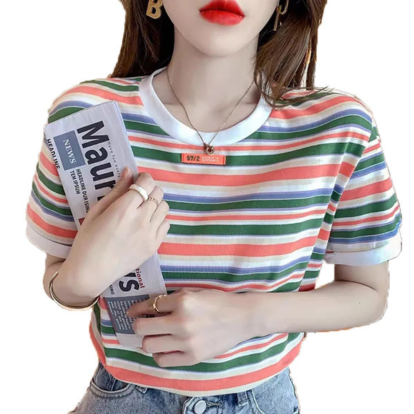 Ležerna ženska majica na pruge kratkih rukava