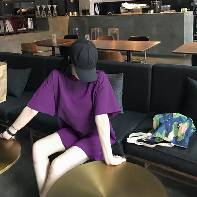 Ženska široka majica s okruglim izrezom-čisti model