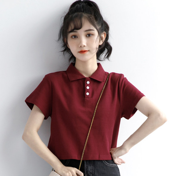 Novi model kratke bluze s klasičnom kragnom i gumbima