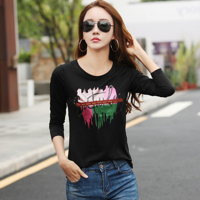 Proljetno-jesenska ženska bluza s dugim rukavima i printom