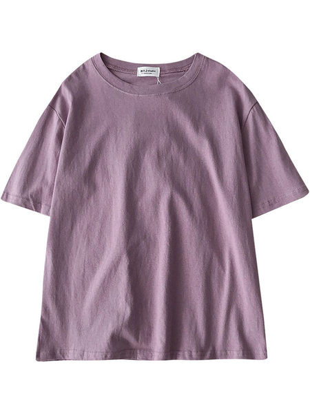 Običan model ženske majice s okruglim izrezom i kratkim rukavima