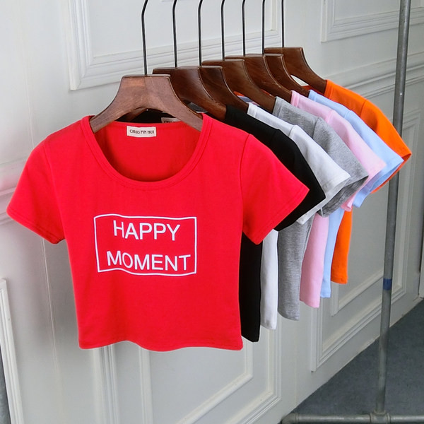 Kratka pripijena bluza s natpisima