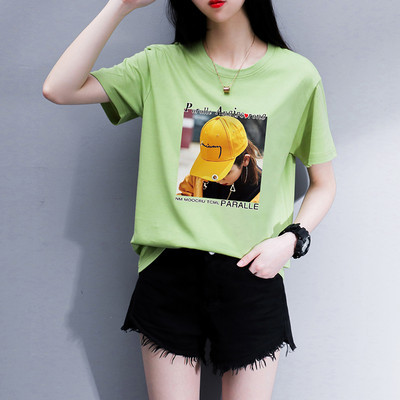 Ženska majica s aplikacijom u boji i 3/4 rukavima