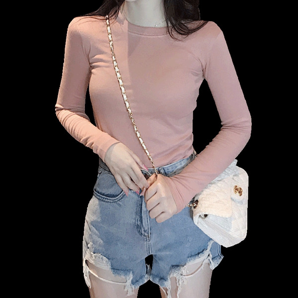 Novi model ženske jednobojne bluze sa ovalnim izrezom