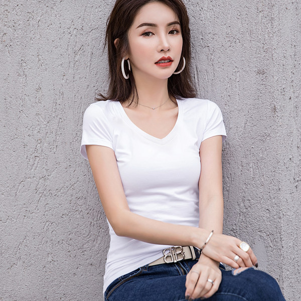 Ženska bluza jednobojnog modela s kratkim rukavima