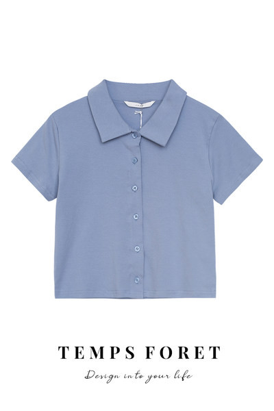 Običan model, klasične ženske majice s gumbima