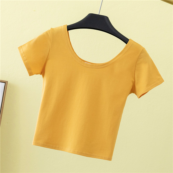 Kratka pripijena bluza s ovalnim izrezom