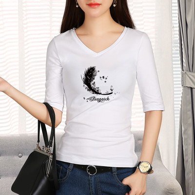 Ženska bluza sa špic izrezom i aplikacijom - više boja