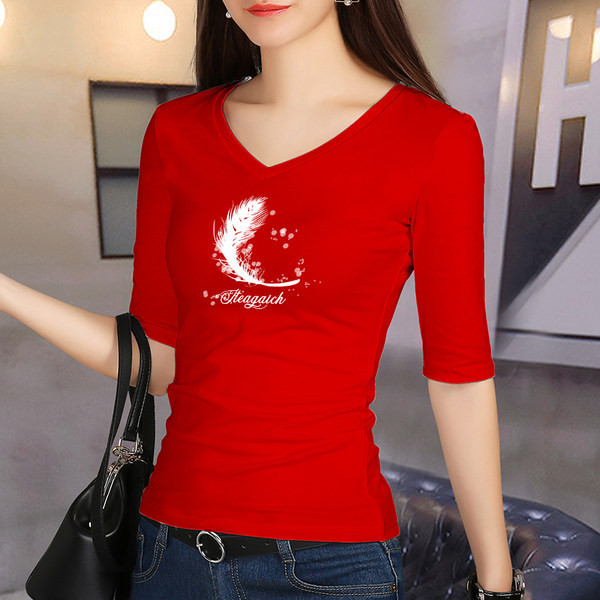 Ženska bluza sa špic izrezom i aplikacijom - više boja