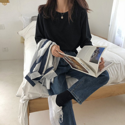 Γυναικεία απλή μπλούζα με οβάλ λαιμόκοψη σε διάφορα χρώματα