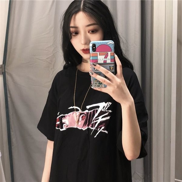 Ženska majica kratkih rukava sa aplikacijom - crne boje