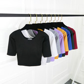 Običan model kratke ženske majice