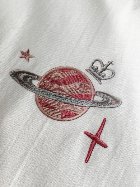 Ženska majica s vezom i kratkim rukavima