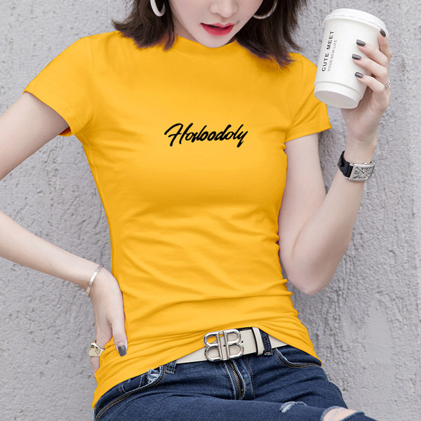 Ležerna ženska majica sa natpisom i kratkim rukavima u više boja