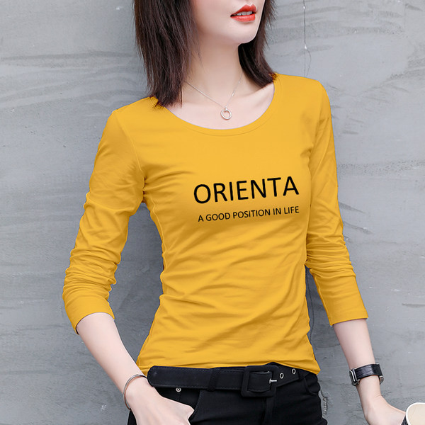 Ženska bluza sa natpisom i okruglim izrezom u više boja