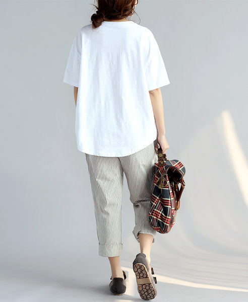 Γυναικείο μπλουζάκι με τσέπη και εφαρμογή 3D