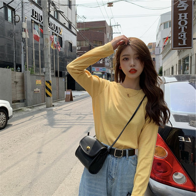 Γυναικεία φαρδιά μπλούζα με στρογγυλή λαιμόκοψη