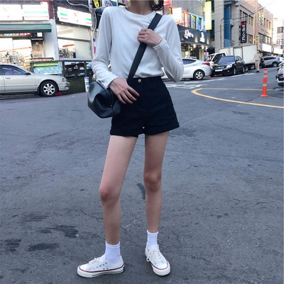 Γυναικεία φαρδιά μπλούζα με στρογγυλή λαιμόκοψη