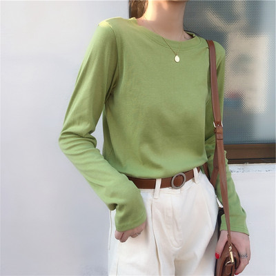 Γυναικεία φαρδιά μπλούζα με στρογγυλή λαιμόκοψη