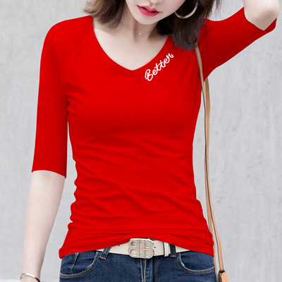 Ženska ležerna bluza s natpisom i špic izrezom - različite boje