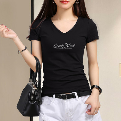 Casual μπλουζάκι με επιγραφή και ντεκολτέ