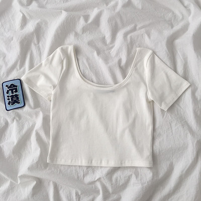 Κοντό μοντέλο γυναικείο μπλουζάκι και οβάλ ντεκολτέ