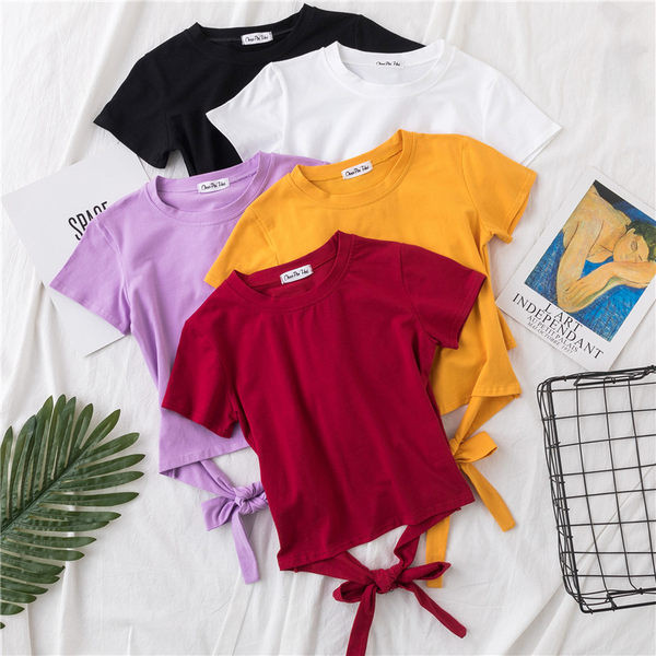 Običan model bluze s vezicama u struku