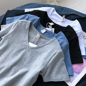 Ženska obična majica s kratkim rukavima i špic izrezom