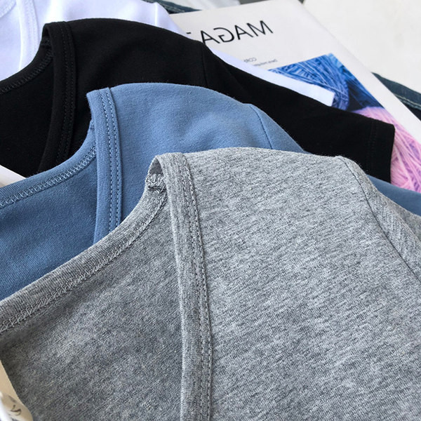 Ženska obična majica s kratkim rukavima i špic izrezom