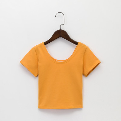 Običan model kratke majice s ovalnim izrezom