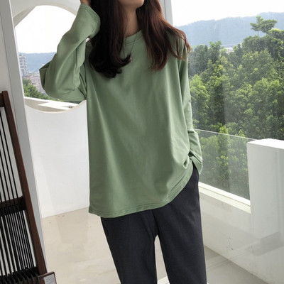 Γυναικεία μπλούζα με στρογγυλή λαιμόκοψη και μακριά μανίκια