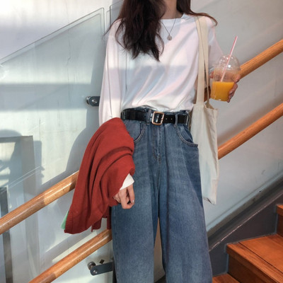 Γυναικεία μπλούζα με στρογγυλή λαιμόκοψη και μακριά μανίκια