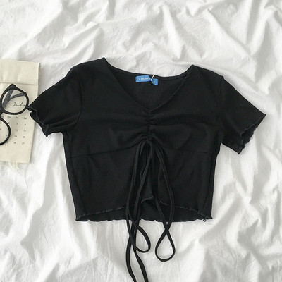 Γυναικείο μπλουζάκι με  ντεκολτέ και κορδόνια