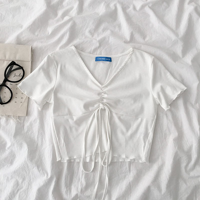 Γυναικείο μπλουζάκι με  ντεκολτέ και κορδόνια