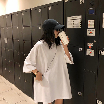 Φαρδύ μοντέλο γυναικεία μπλούζα με στρογγυλή λαιμόκοψη και 7/8 μανίκια