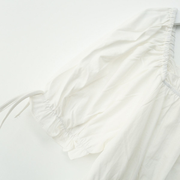 Νέο μοντέλο κοντό, γυναικεία μπλοθζάκι  με κορδόνια και ογκώδη μανίκια