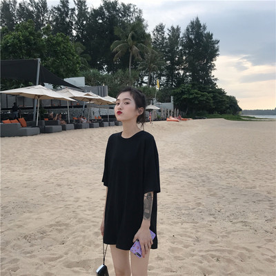 Γυναικεία μπλούζα κλασικό μοντέλο με 3/4 μανίκια και οβάλ ντεκολτέ