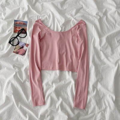 Γυναικεία μπλούζα με λαιμόκοψη και μακριά μανίκια