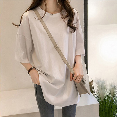 Γυναικείο μονόχρωμο μπλουζάκι - φαρδιά μοντέλο