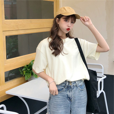 Γυναικείο μονόχρωμο μπλουζάκι - φαρδιά μοντέλο