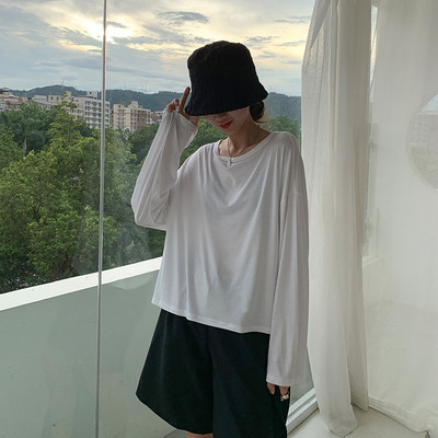 Κοντή φαρδιά μπλούζα με μακριά μανίκια