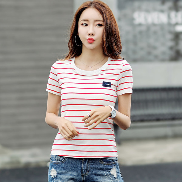 Ležerna ženska majica kratkih rukava na pruge