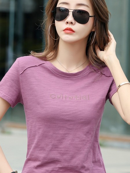 Ženska casual majica s natpisom i ovalnim izrezom - više boja