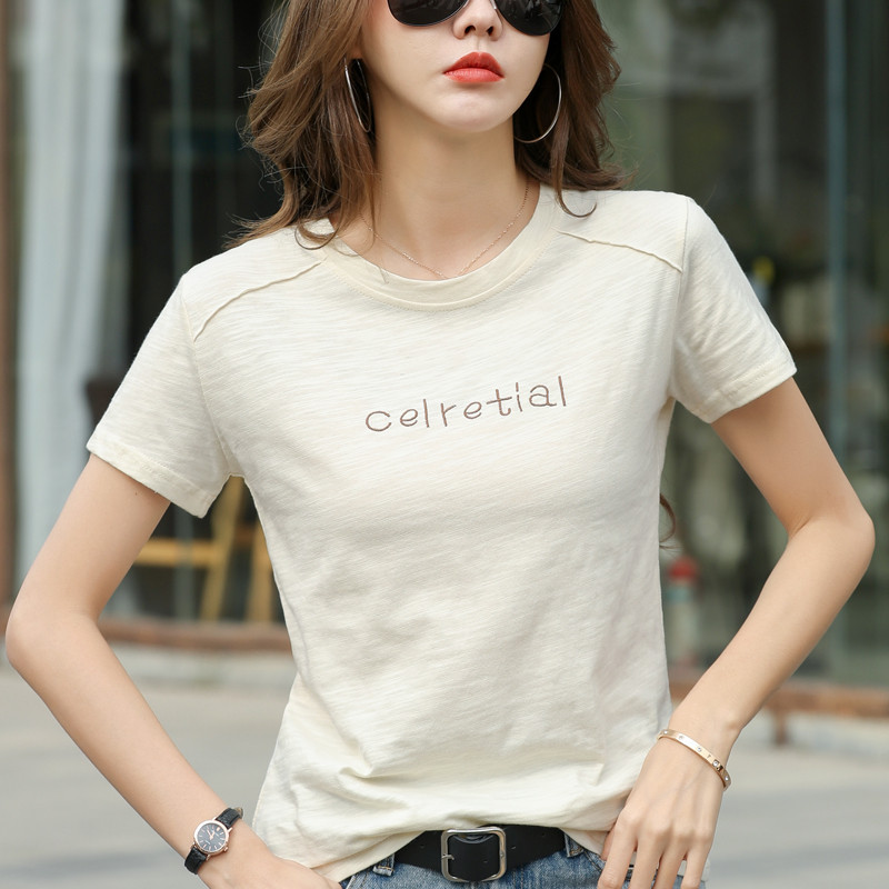 Ženska casual majica s natpisom i ovalnim izrezom - više boja