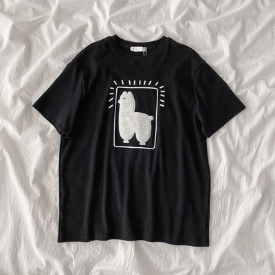 Γυναικεία μπλούζα με κοντά μανίκια και απλικέ