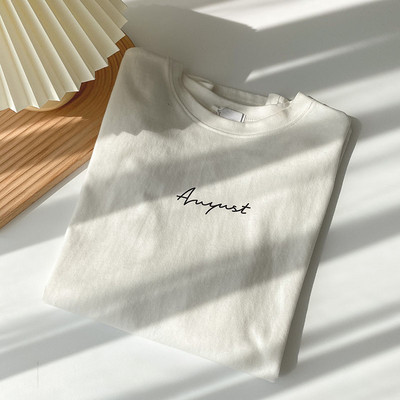 Γυναικείο μπλουζάκι με επιγραφή και στρογγυλή λαιμόκοψη