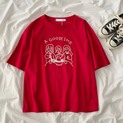 Γυναικείο μπλουζάκι με στρογγυλή λαιμόκοψη και απλικέ